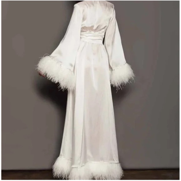 Bronx and Banco White robe - Picture 2 of 3